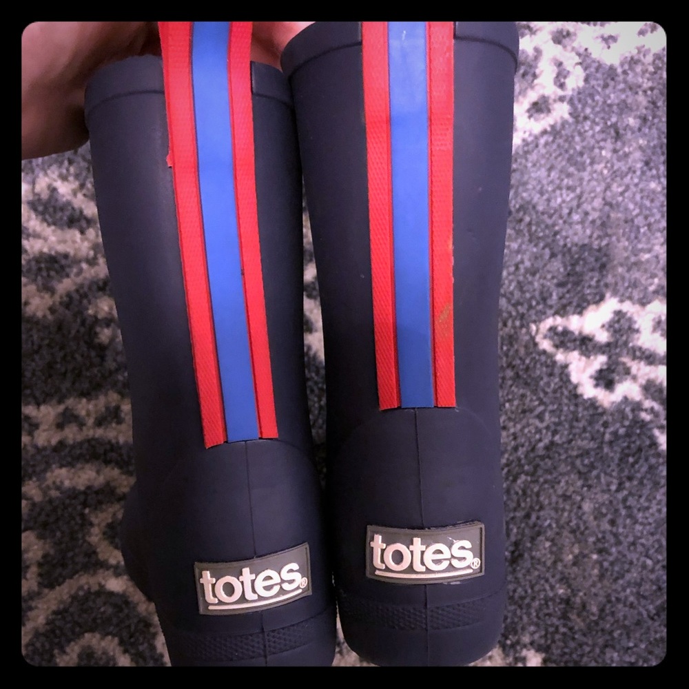 Totes Toddler Rainboots size 5/6